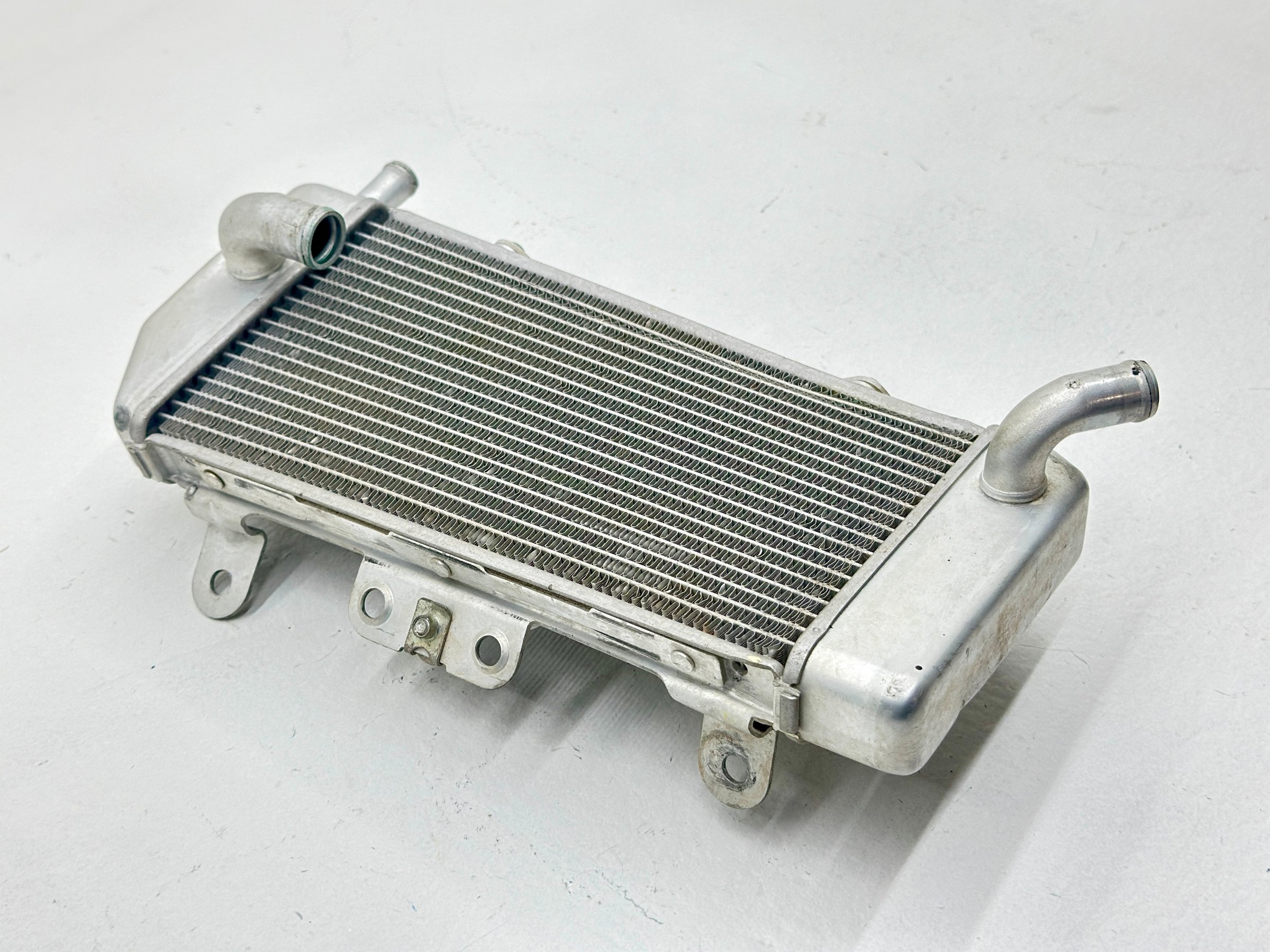 2009 Yamaha YZ450F Left Side Radiator Non Fill Cooling OEM 2S2-1240A-70-00✅